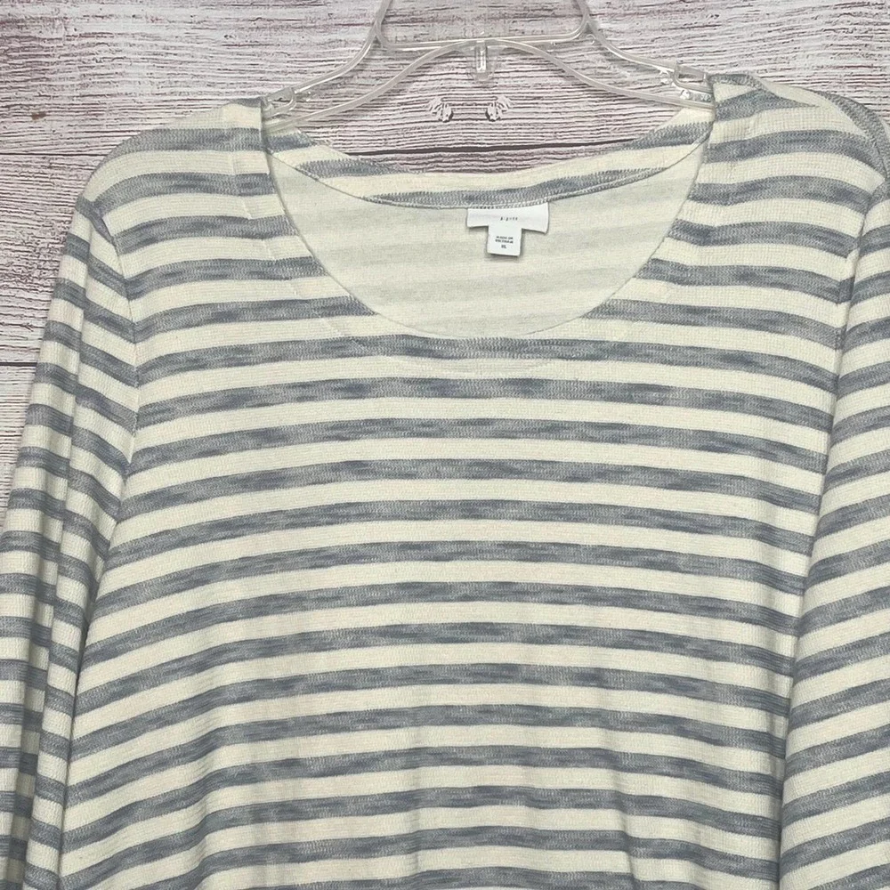 J. Jill Soft Knit Striped 100% Cotton Blue and Ivory Lagen Coastal Top Size XL - Picture 3 of 8